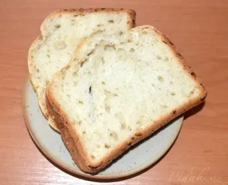 Cibulový chléb pro domácí pekárnu 