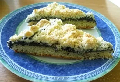 Makový koláč s drobenkou z tvarohového těsta